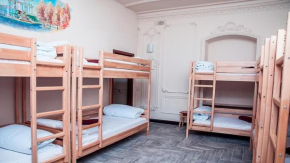 Mykhailivskyi Hostel